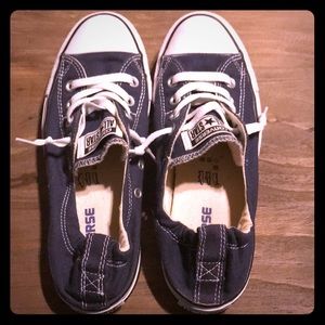 Women’s Size 8 Navy Converse
